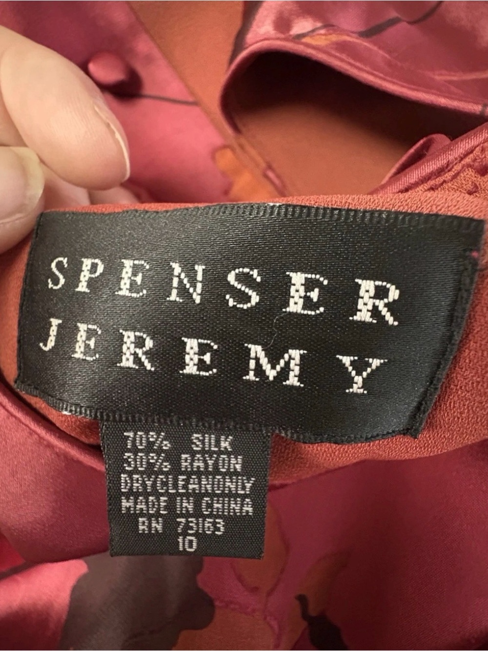 Spenser Jeremy Wine Satin Floral Shell Top vintage - Picture 3 of 4